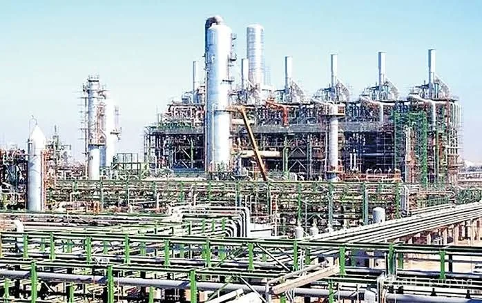 Mysterious Explosions at Imam Port and Mahshahr Petrochemical Plants; Fire and Smoke in the Industry!